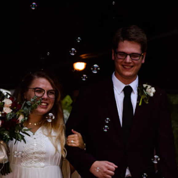 Meet your Posher, Meredith - Picture 1 of 1